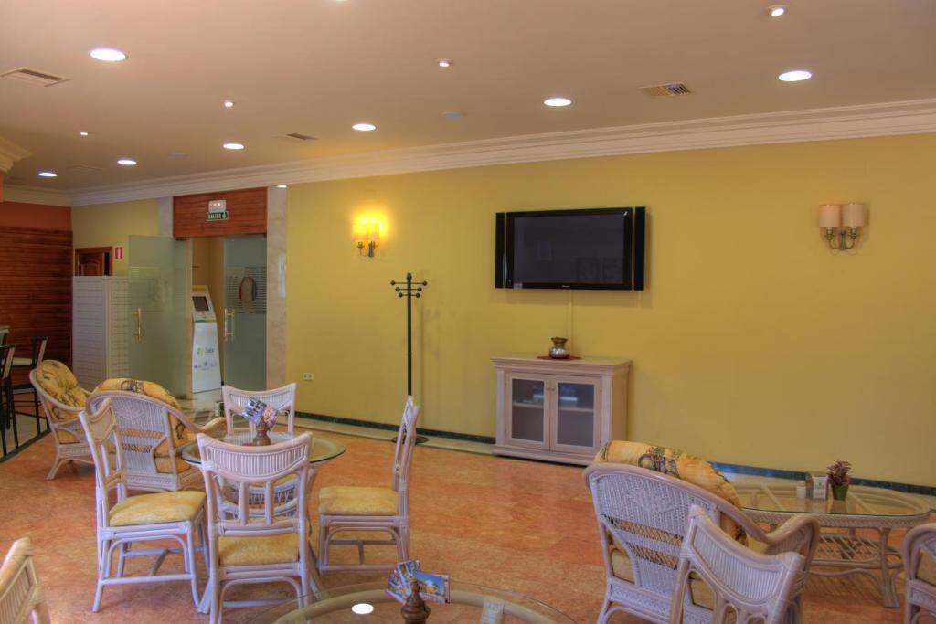 Hotel Avenida Беас-де-Сегура Экстерьер фото